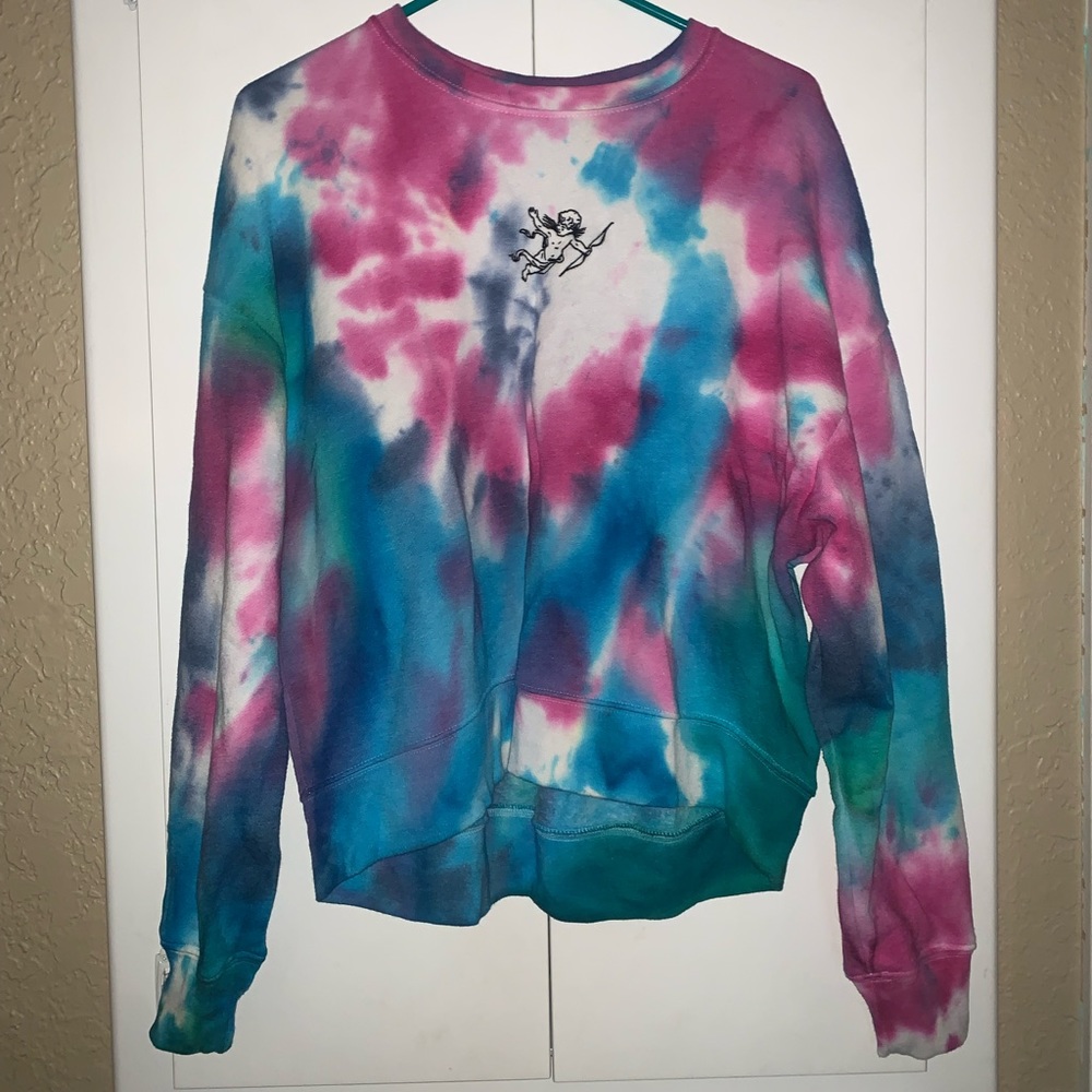 TIE-DYE ANGEL CREWNECK